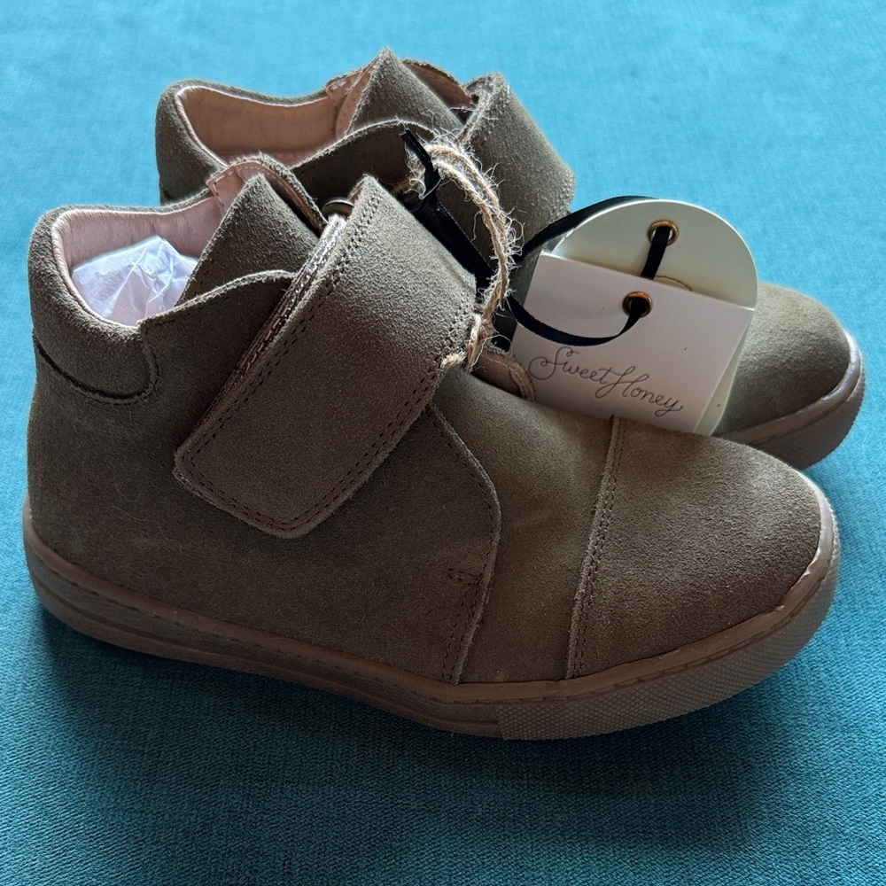 SweetHoney Suede Kids Boots - Sage